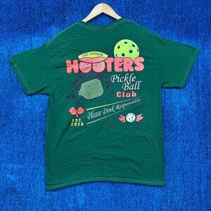 Hooters Pickle Ball Club Please Dink Responsibly Promo Tee M